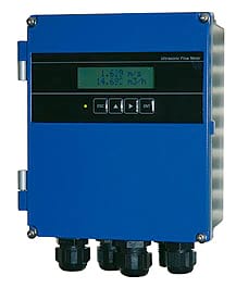 Ultraschall Messumformer für die Stationäre Durchfluss messung